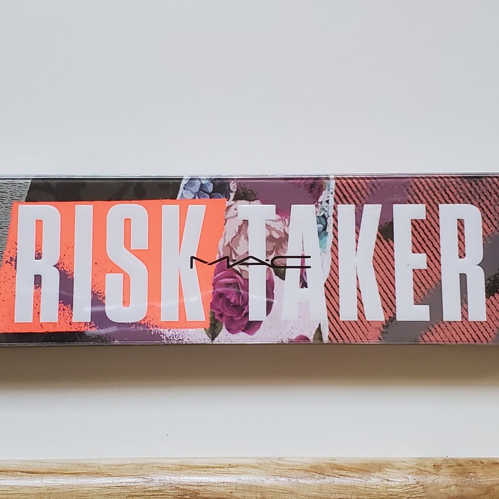 MAC Risk Taker Palette - Picture 2 of 7